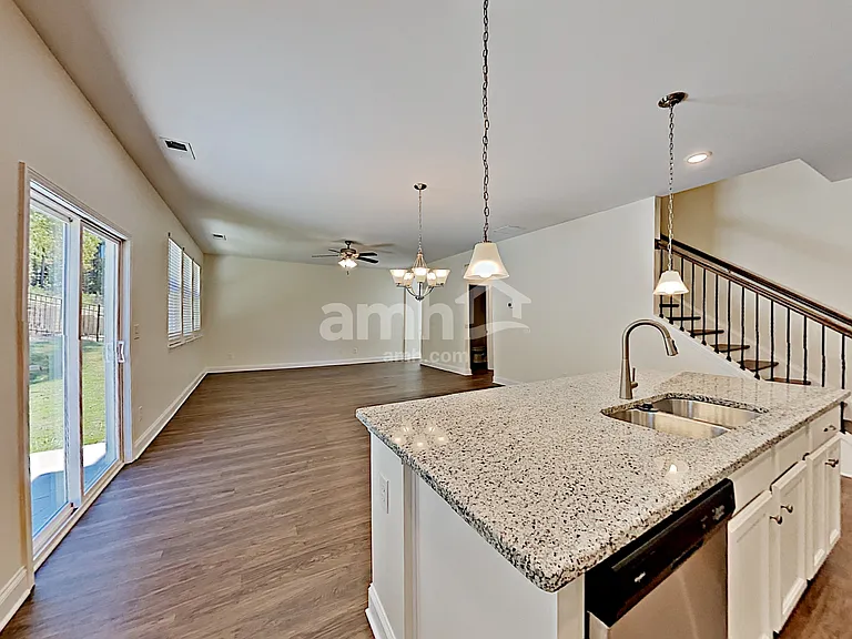 256 Lake Vista Dr — Photo 6
