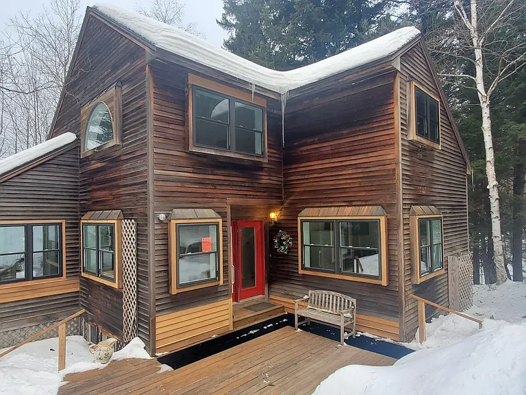 24 Bear Ln — Photo 1