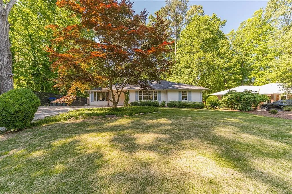 3 bed, 2.0 bath, 1341 sqft, $2,900 — Photo 1