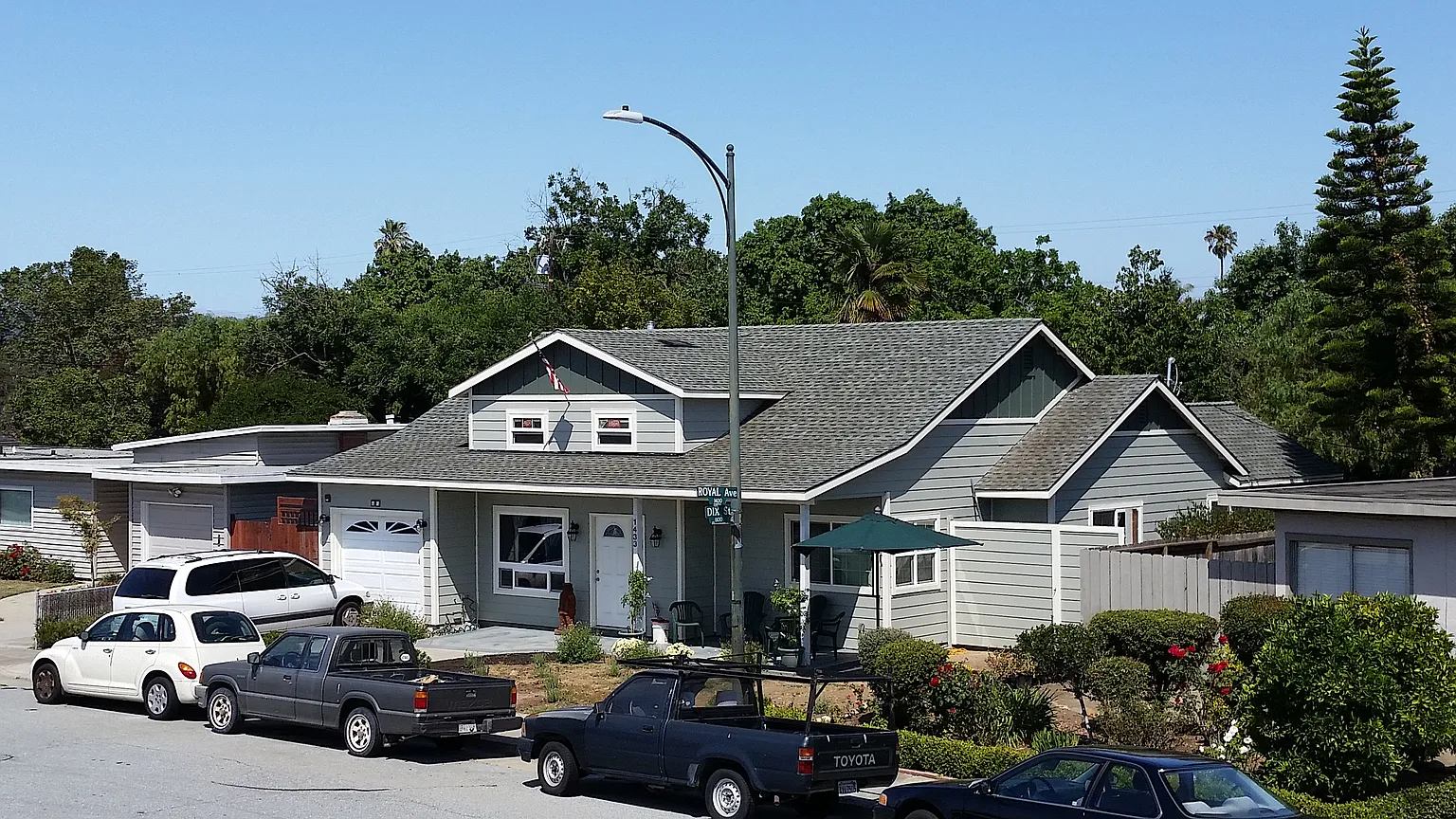 1433 Royal Ave photo 1
