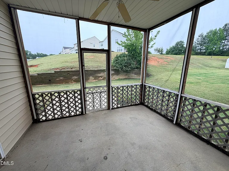 620 Woodson Dr — Photo 23