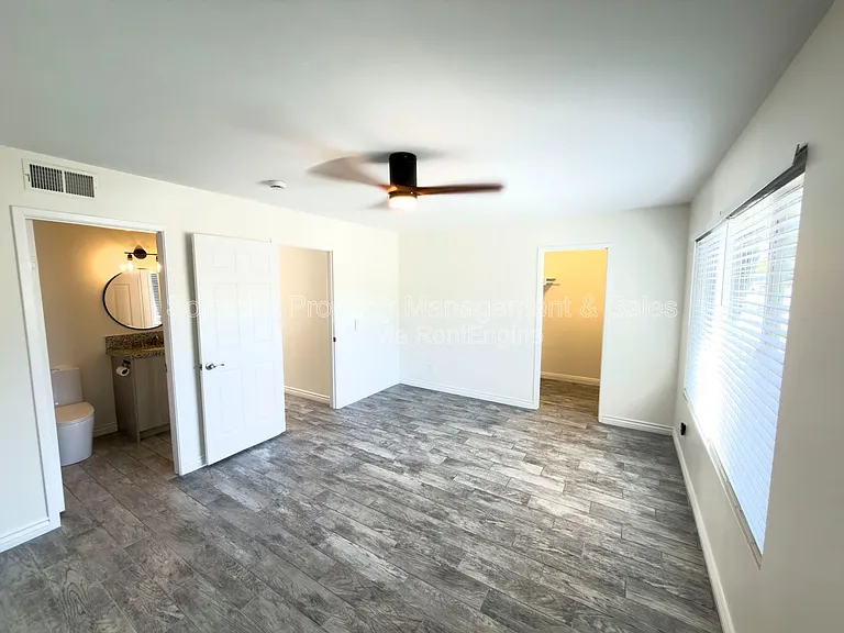 3623 Harbor Crest Way — Photo 16