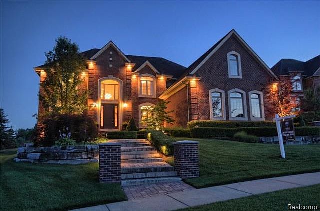 1st image of 18381 Stoneridge Ct