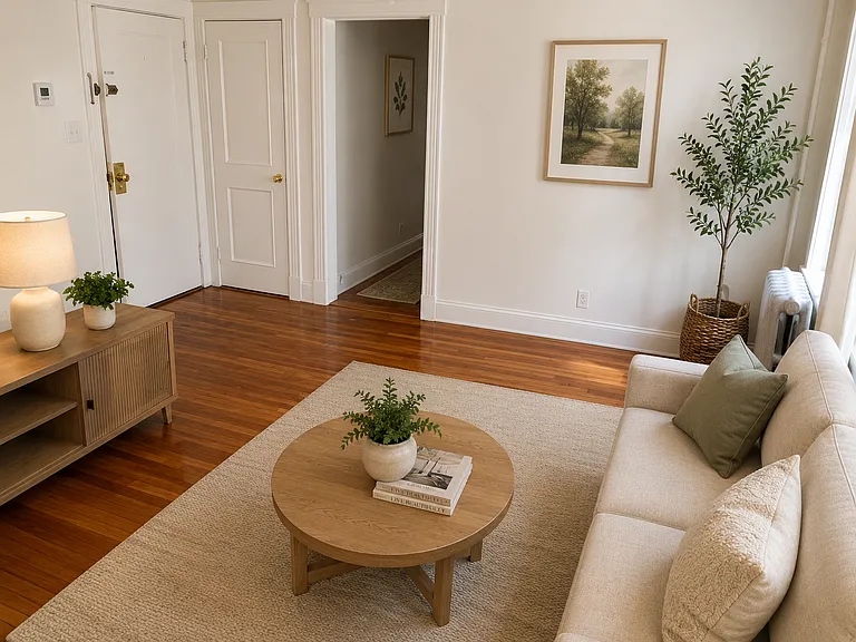 240 Park Dr #18 — Photo 3