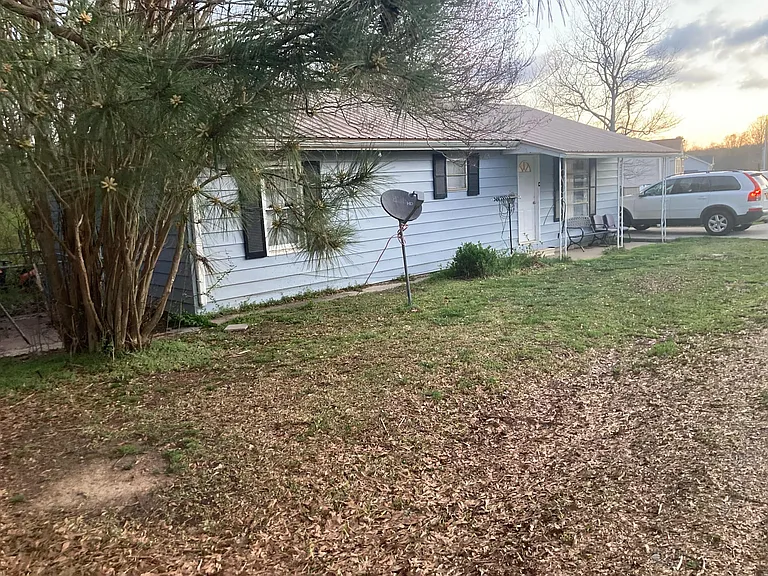 Coker Dr — Photo 11