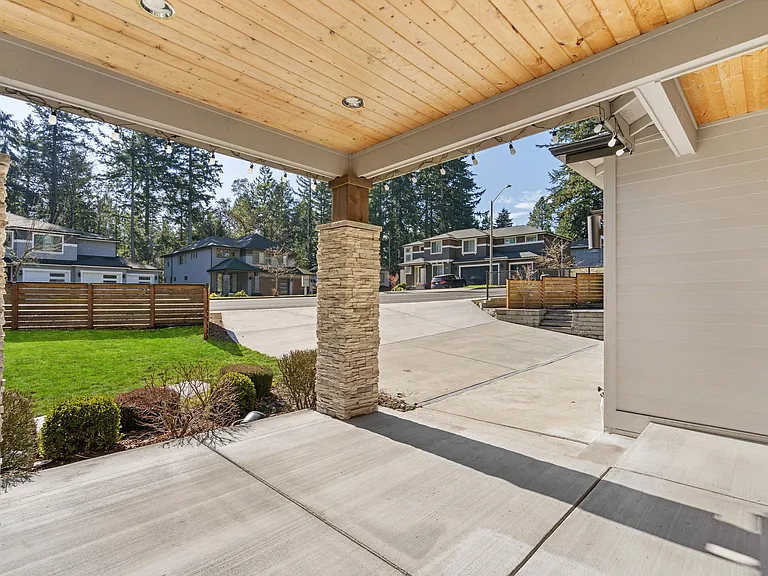 12048 SE May Creek Park Dr — Photo 38