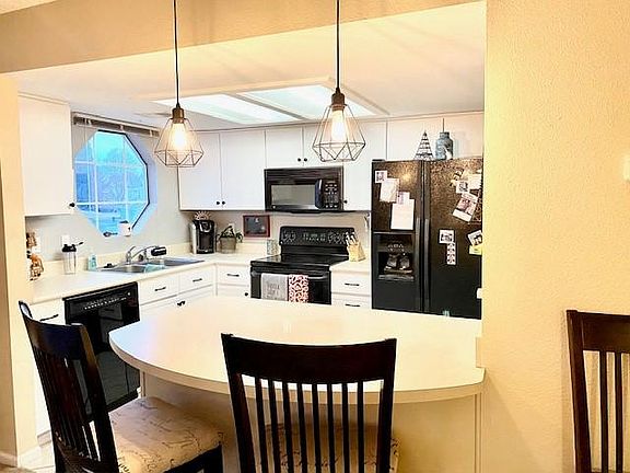 4th image of 12583 E Pacific Cir Unit C