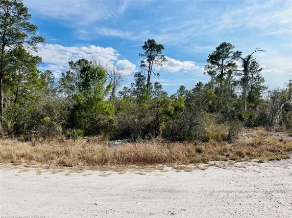 4701 Brockton Ave, Sebring, FL 33875