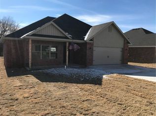 508 Maci Ct, Siloam Springs, AR 72761