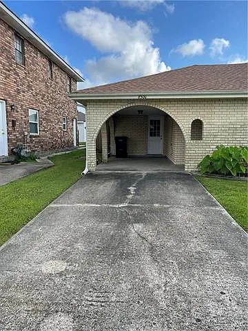 8506 Deerfield St Photo 1