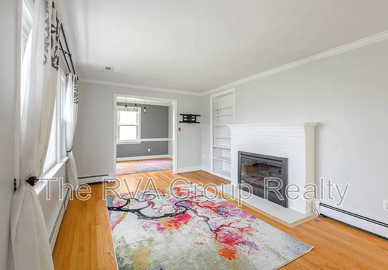 2201 Lydell Dr — Photo 6