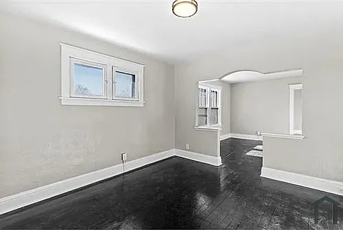 5415 Hamilton Ave Photo 1