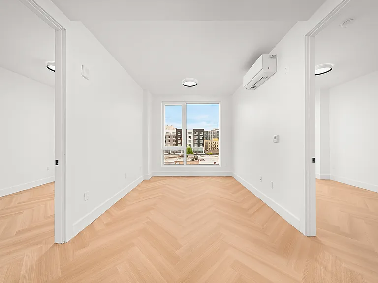 34-16 38th St #1506 — Photo 7