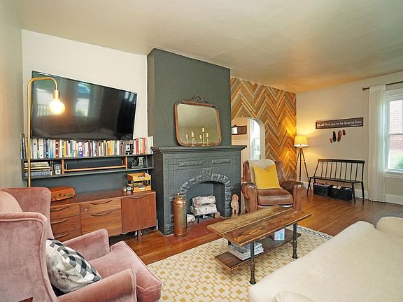 5th image of 3848 Mount Vernon Ave