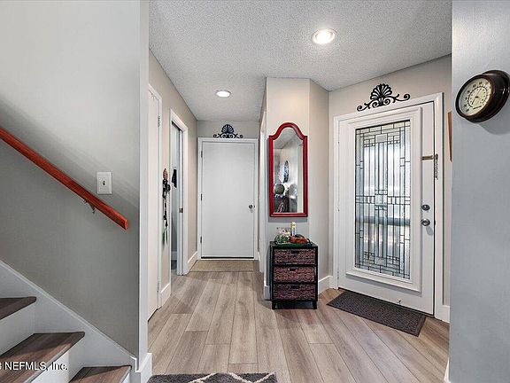 4th image of 507 SELVA LAKES Circle