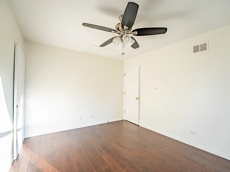 965 Summerhill Dr — Photo 20