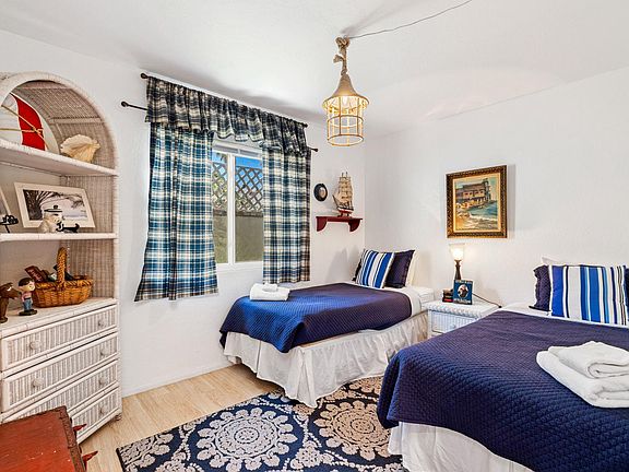 3rd image of 54190 Avenida Martinez