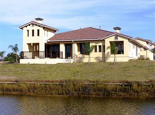 626 Appia Dr, Kemah, TX 77565