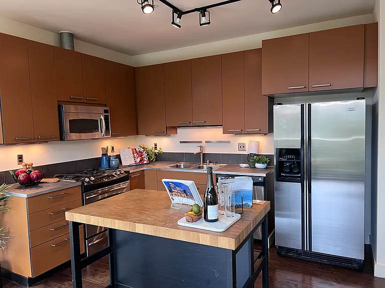 Living/dining/kitchen