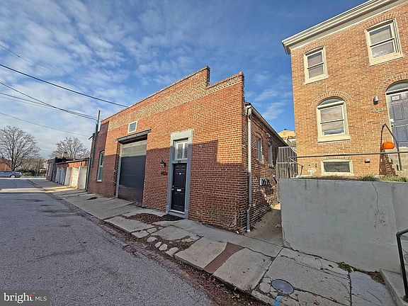 4th image of 402 Grindall St Unit A