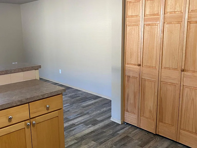 5731 Colby Ct SE — Photo 10