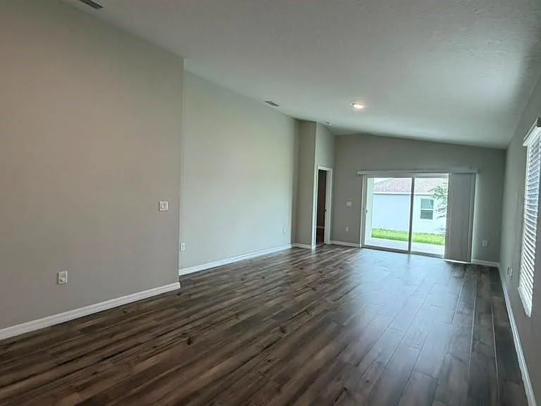 4904 Mainsail St — Photo 11