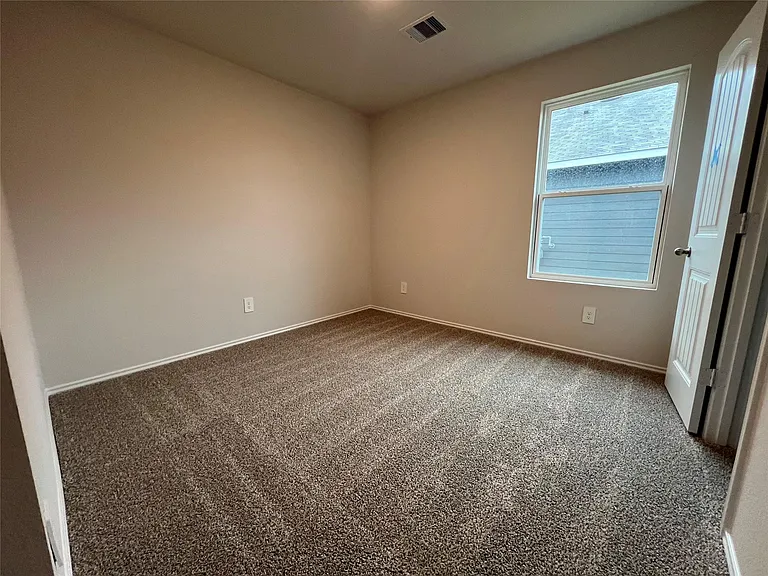 305 Wirecrested Dr — Photo 24
