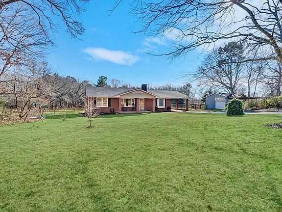 2nd image of 2308 E Georgia Rd