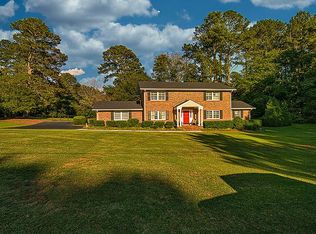 305 Hunting Rd, Greenwood, SC 29646
