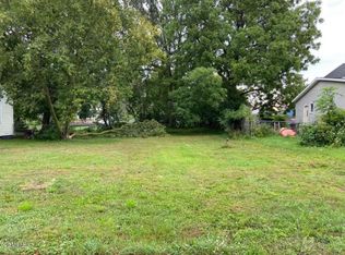 26 N Linden Ave, Fremont, MI 49412