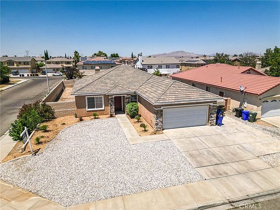 4th image of 13822 Dodie Ave