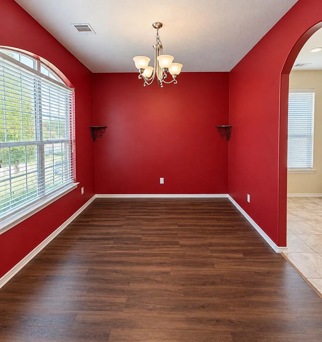 3 bed, 3.0 bath, 1898 sqft, $2,200 — Photo 4
