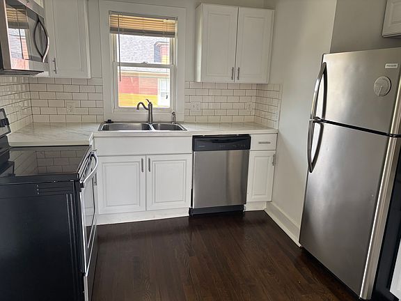 4th image of 3339 Charlotte St APT 2A