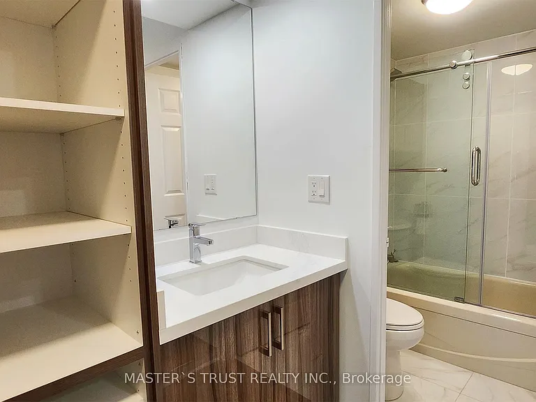 195 Saint Patrick St #404B — Photo 32