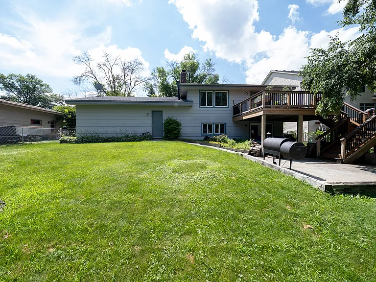 1581 Woodside Ct NE — Photo 33