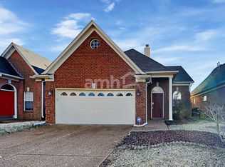 8665 Eagle View Dr, Cordova, TN 38018