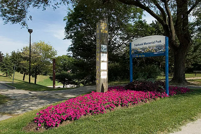 641 Vaughan Rd — Photo 8