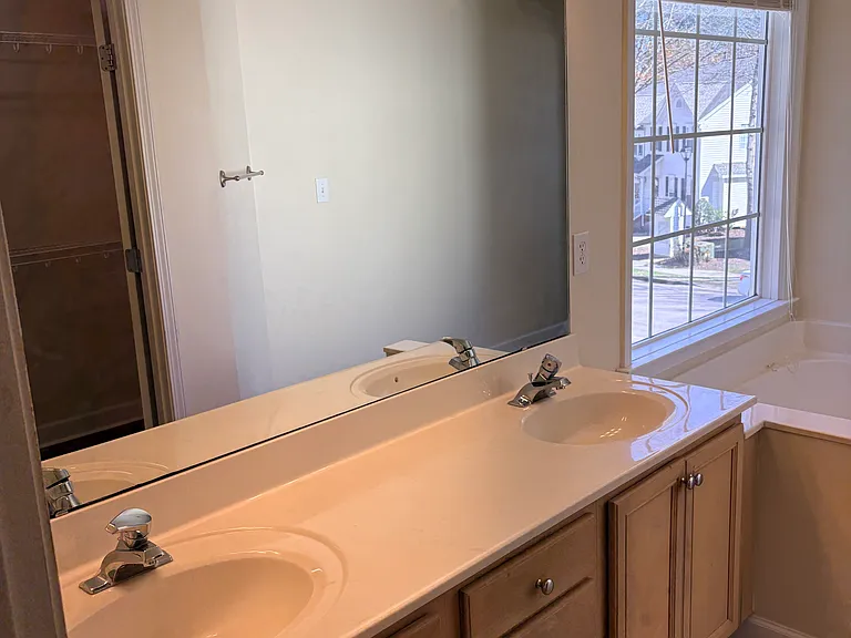 4625 Malone Ct — Photo 21
