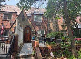 3342 70th St, Flushing, NY 11372