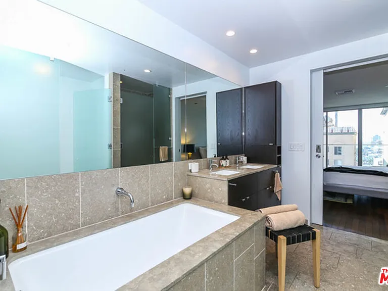 6250 Hollywood Blvd #10N — Photo 15