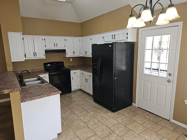 6463 Trysting Oak Dr — Photo 7