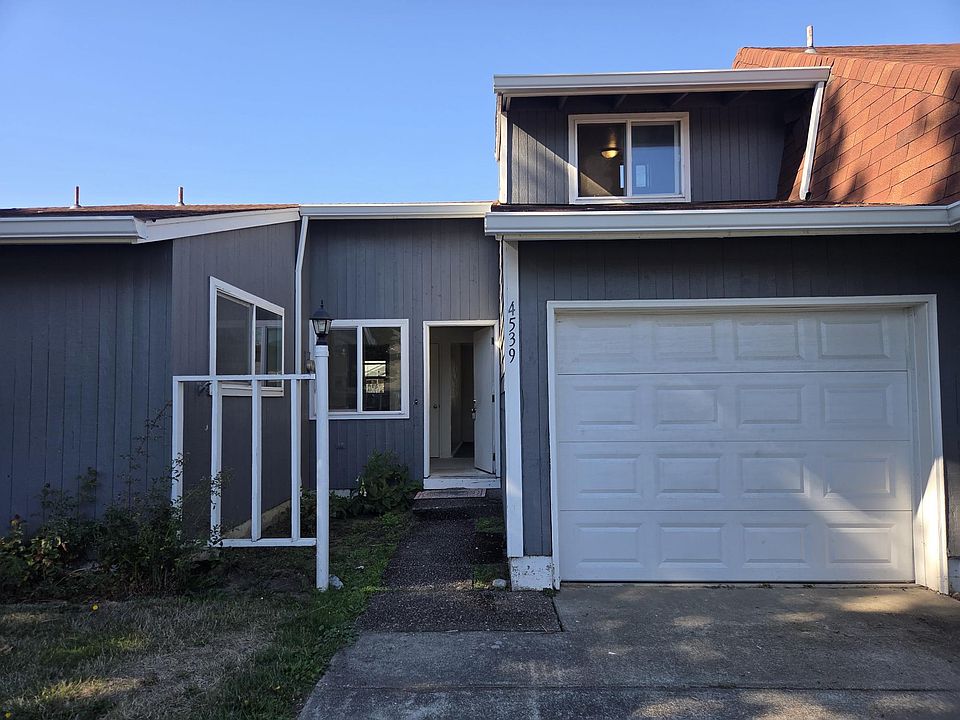 1st image of 4539 Boulder Dr SE #1