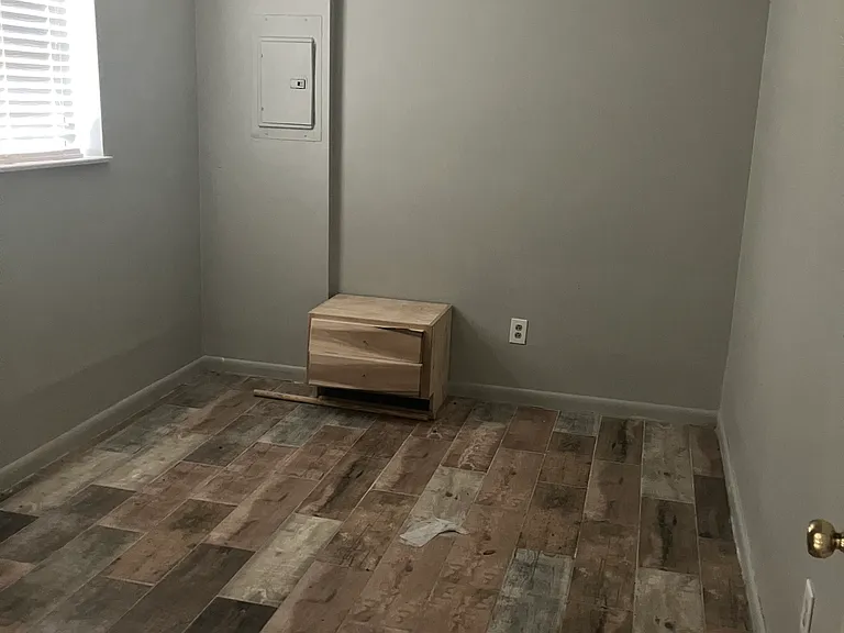 846 Calderwood Hwy #3 — Photo 8