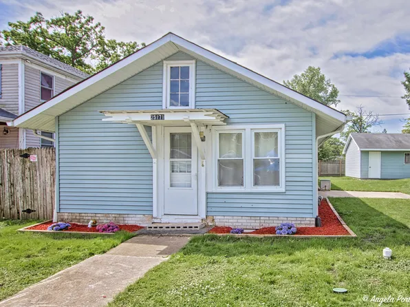 25171 W Linden Ln, Antioch, IL 60002