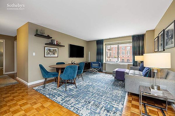 1st image of 300 W 135th St APT 3V