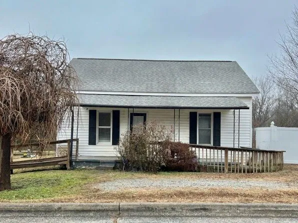 810 Grier St, Lincolnton, NC 28092