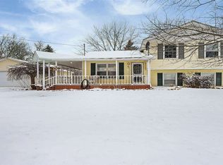 9210 Kinch Rd, Jackson, MI 49201