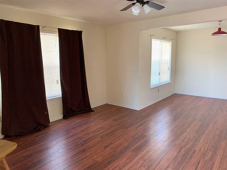 3901 College Main St #B — Photo 8
