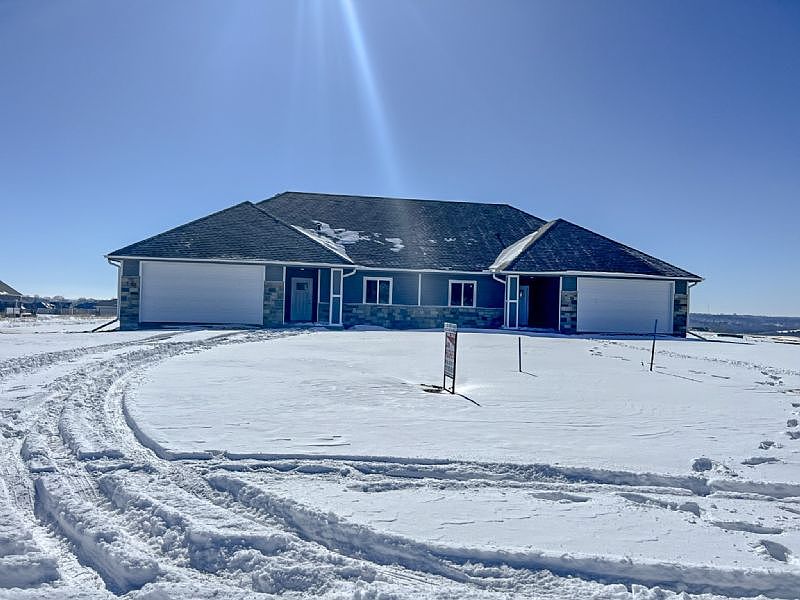 2nd image of 23089 Cayuse