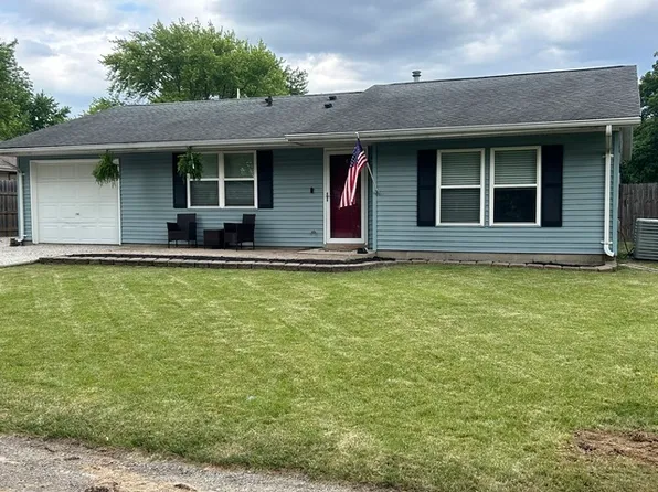 350 Hickory Ct, Oakwood, IL 61858